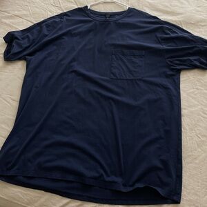 Lululemon Classic fit men pocket T-shirt.